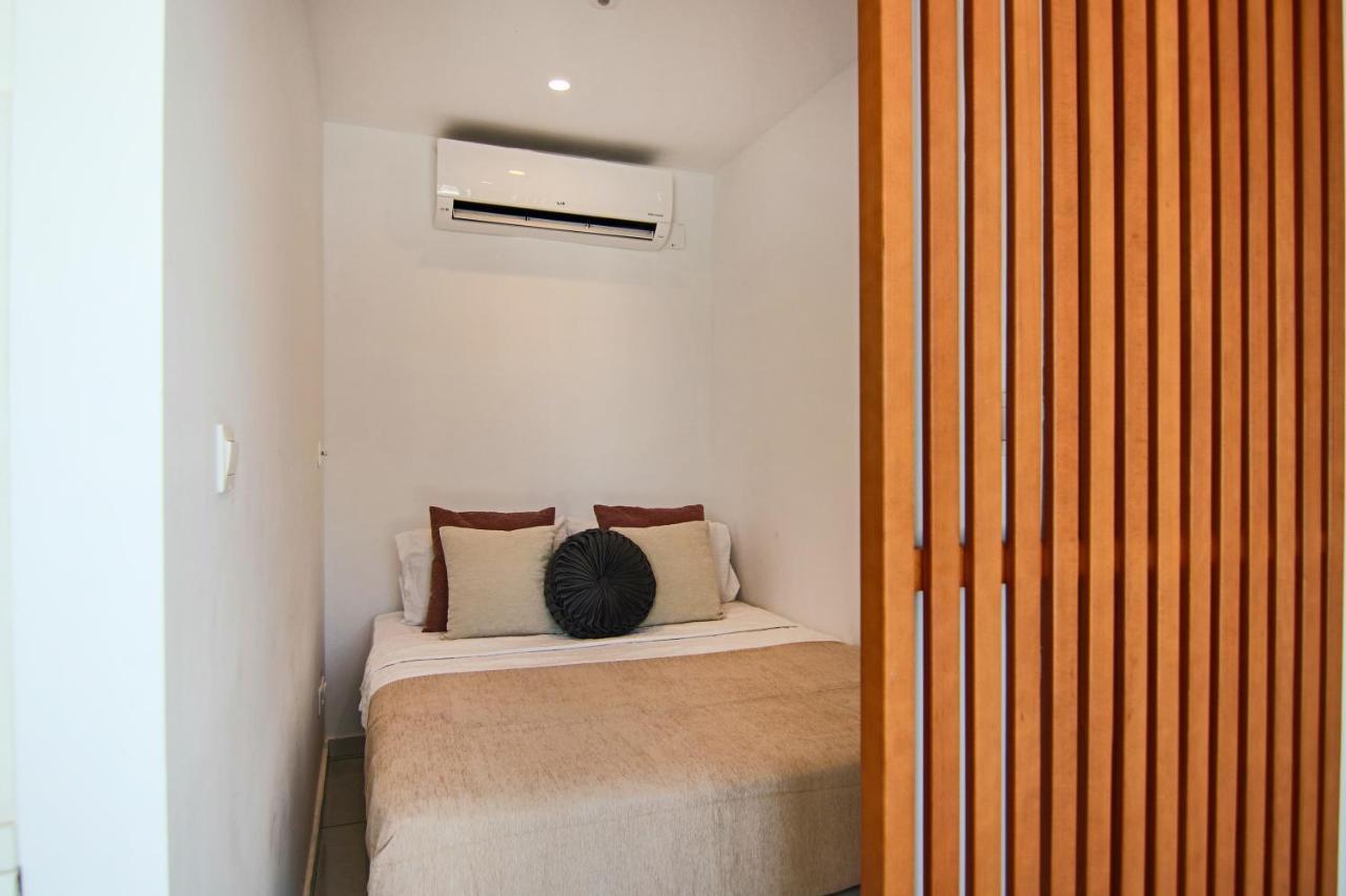 Phaedrus Living - Seaside Luxury Flat Harbour 110 Paphos Exterior foto