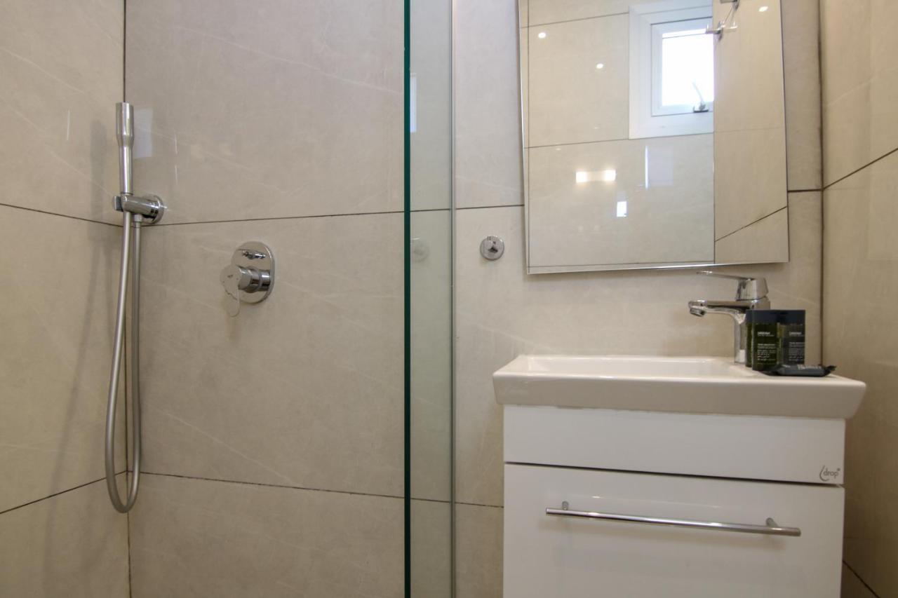 Phaedrus Living - Seaside Luxury Flat Harbour 110 Paphos Exterior foto